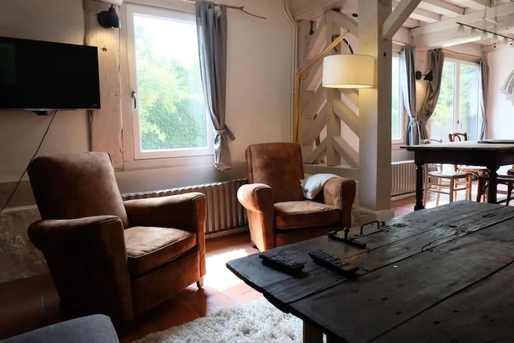 Maison A Colombages Pres De Deauville, Trouville Formentin Bagian luar foto