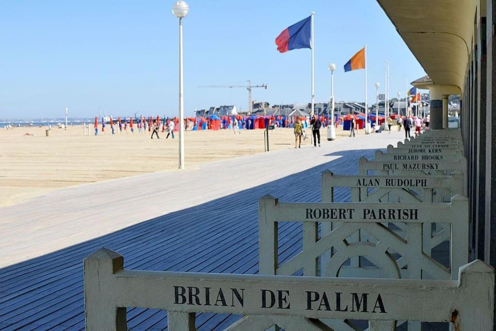 Maison A Colombages Pres De Deauville, Trouville Formentin Bagian luar foto